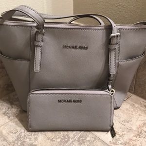 Used Michael Kors Handbag and Wallet